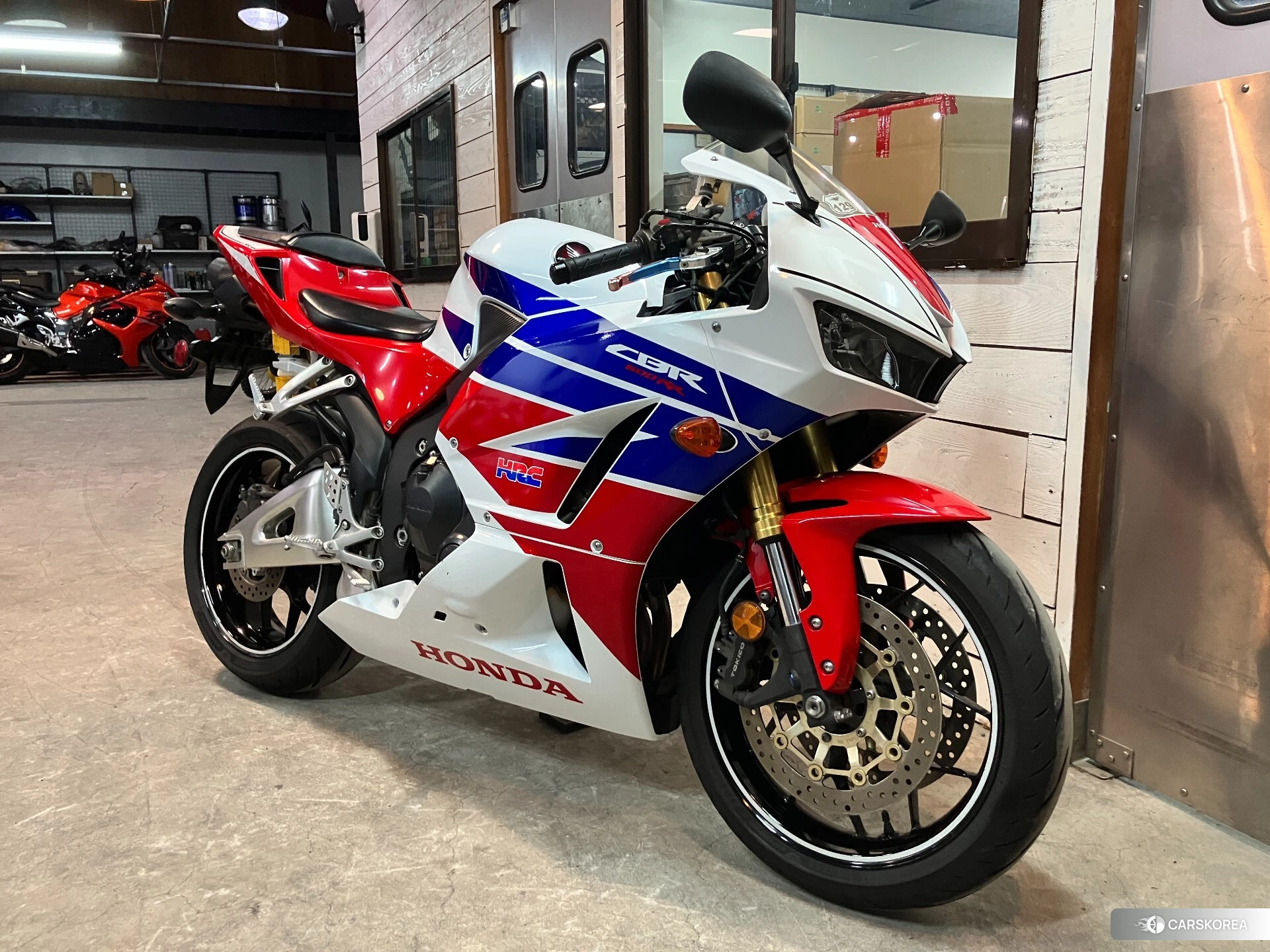 Проданный Honda CBR600RR id 4184829 из Японии, фото 16