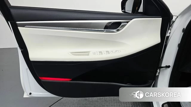 Hyundai The New Grandeur IG Hybrid id 4475785 из Кореи 16