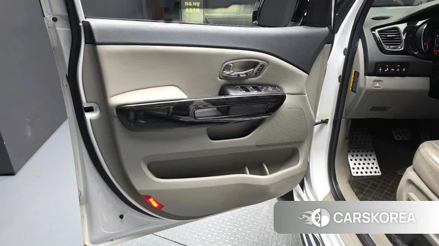 Kia The New Carnival id 4543224 из Кореи 16