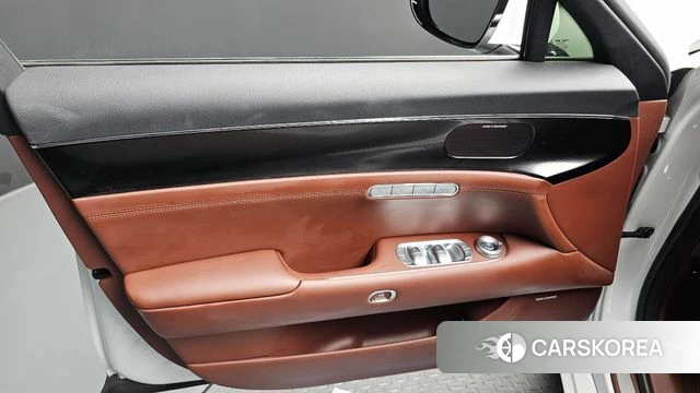 Genesis G90 (RS4) id 4641088 из Кореи 16