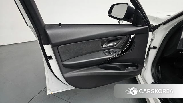 BMW 3 Series (F30) id 4568778 из Кореи 16