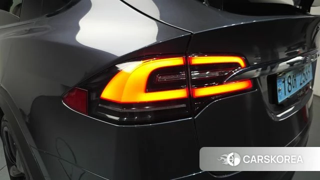 Tesla Model X id 4338789 из Кореи 16