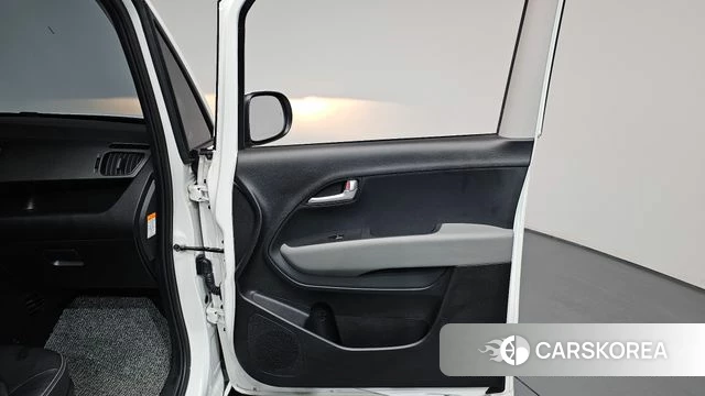 Kia The New Kia Ray EV id 4695878 из Кореи 16