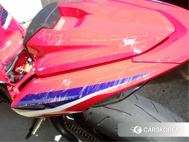 Honda CBR1000RR-R FIREBLADE SP id 3950005 из Японии 16