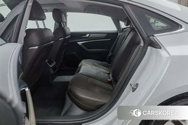 Audi A7L id 4275678 из Китая 16
