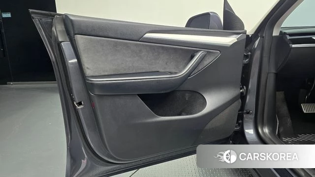 Tesla Model Y id 4773832 из Кореи 16