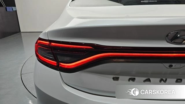 Hyundai Grandeur IG id 4530905 из Кореи 16