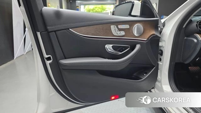 Mercedes-Benz E-Class W213 id 4551632 из Кореи 16