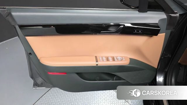 Hyundai Grandeur (GN7) id 4413905 из Кореи 16
