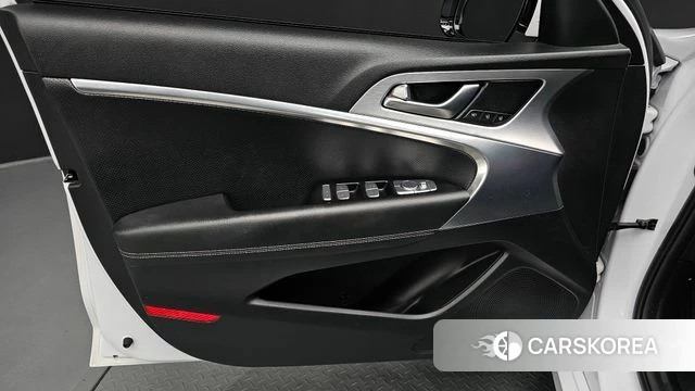 Genesis G70 id 4502843 из Кореи 16