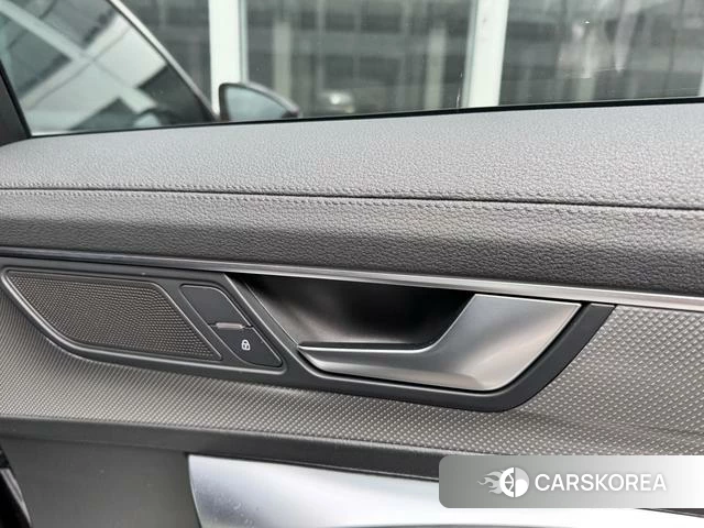Audi A6L id 4259550 из Китая 16