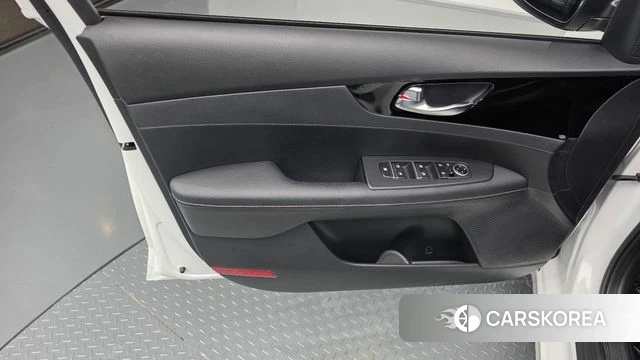 Kia The New K3 2nd generation id 4905437 из Кореи 16