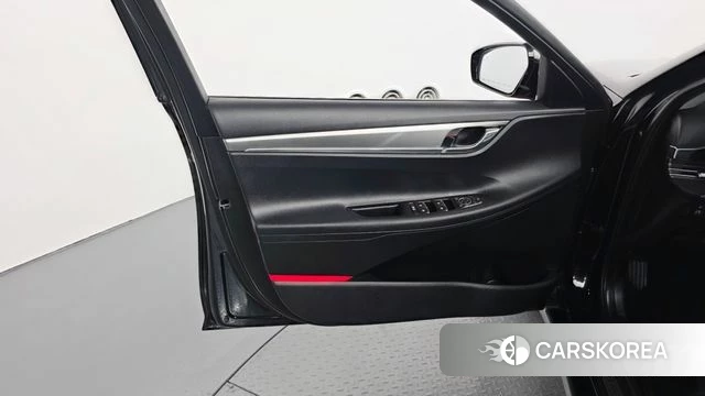 Hyundai The New Grandeur IG Hybrid id 4303611 из Кореи 16