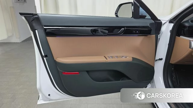Hyundai Grandeur Hybrid (GN7) id 4897712 из Кореи 16