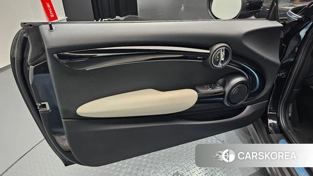 Mini Cooper S id 4726217 из Кореи 16