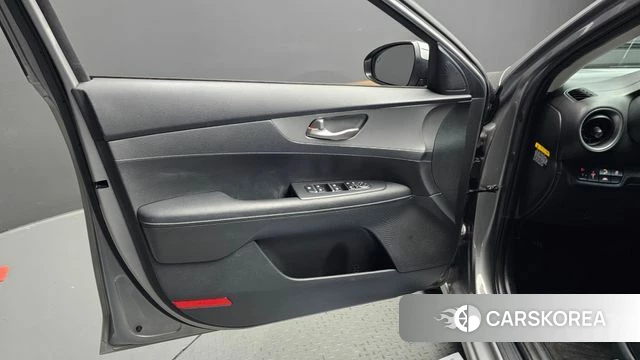 Kia Come New K3 id 4196399 из Кореи 16