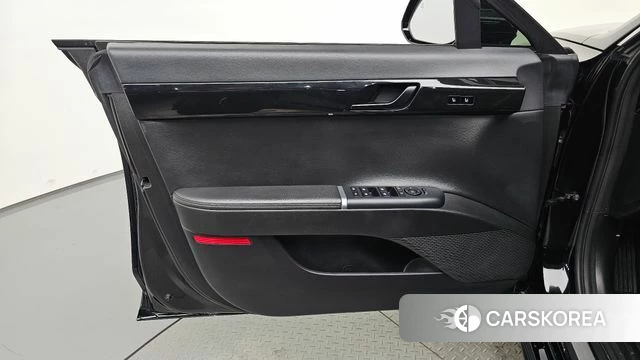 Hyundai Grandeur Hybrid (GN7) id 4905235 из Кореи 16