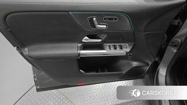 Mercedes-Benz EQA H243 id 4784466 из Кореи 16