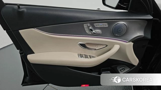 Mercedes-Benz E-Class W213 id 4684098 из Кореи 16