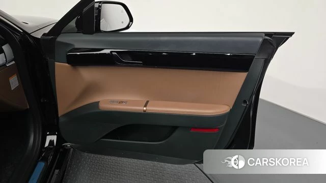 Hyundai Grandeur Hybrid (GN7) id 4921435 из Кореи 16
