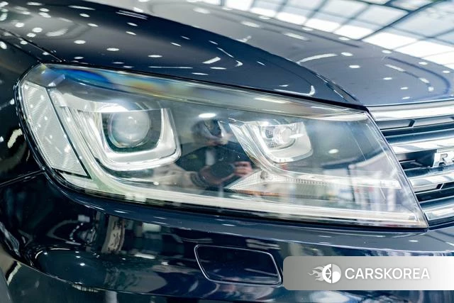 Volkswagen Touareg id 4215214 из Китая 16