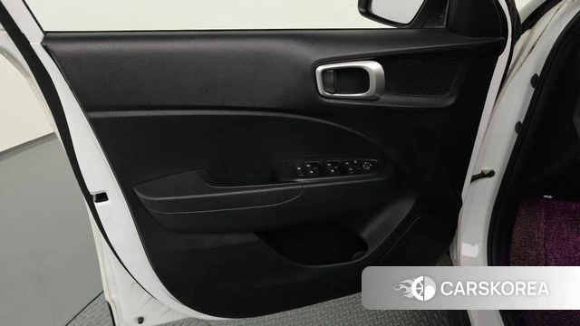 Hyundai Venue id 4893600 из Кореи 16