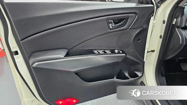 Ssangyong Tivoli Armor id 4557837 из Кореи 16