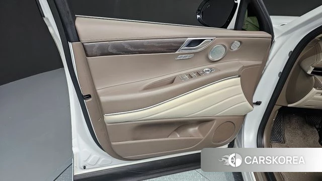 Genesis GV80 id 4225004 из Кореи 16