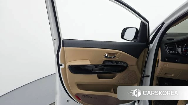 Kia The New Carnival id 4397818 из Кореи 16