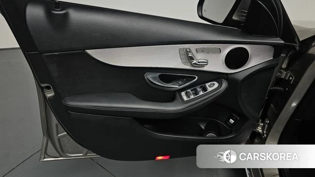 Mercedes-Benz C-Class W205 id 4632550 из Кореи 16