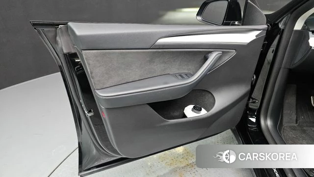 Tesla Model Y id 4414597 из Кореи 16