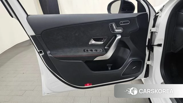 Mercedes-Benz A-Class W177 id 4686510 из Кореи 16