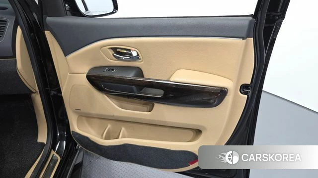 Kia The New Carnival id 4587175 из Кореи 16