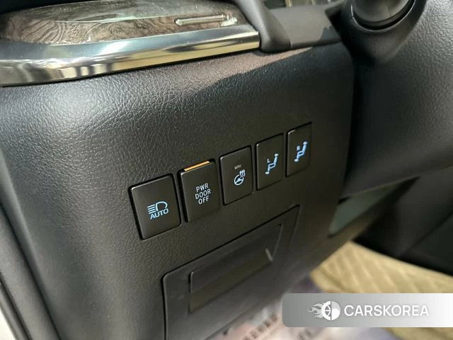 Toyota Wilfa id 4272259 из Китая 16