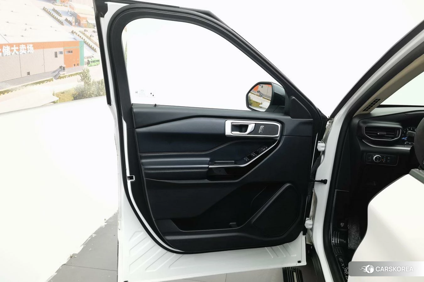 Ford Explorer id 4513981 из Китая 16