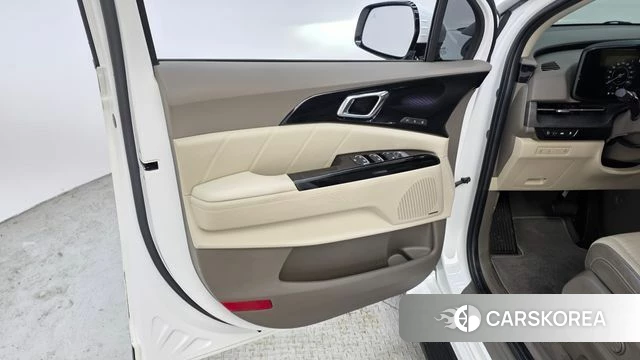 Kia Carnival 4th generation id 4476130 из Кореи 16