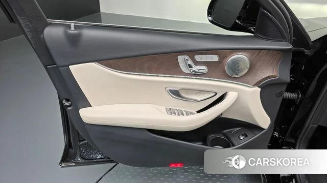 Mercedes-Benz E-Class W213 id 4549693 из Кореи 16