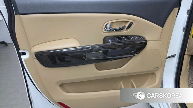 Kia The New Carnival id 4390169 из Кореи 16