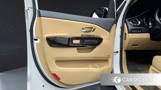 Kia The New Carnival id 4188525 из Кореи 16