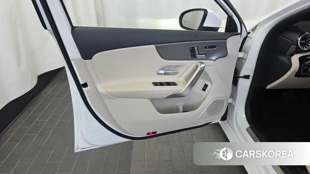 Mercedes-Benz A-Class W177 id 4400784 из Кореи 16