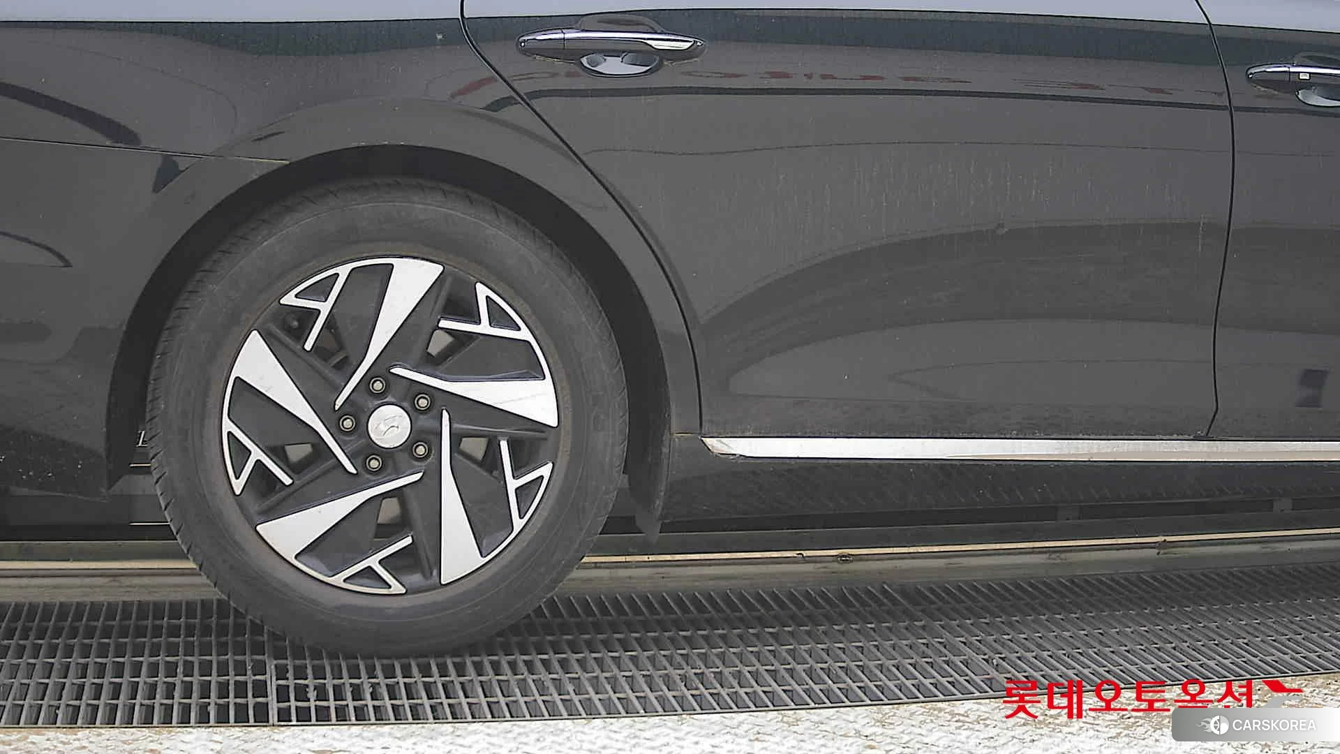 Hyundai Grandeur Hybrid id 4289482 из Кореи 16