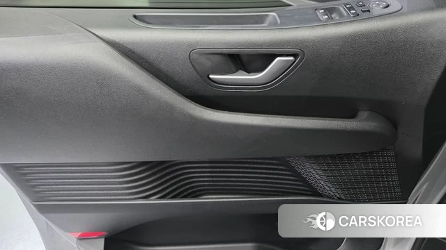 Hyundai Staria id 4624752 из Кореи 16