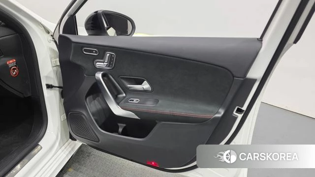 Mercedes-Benz A-Class W177 id 4572228 из Кореи 16