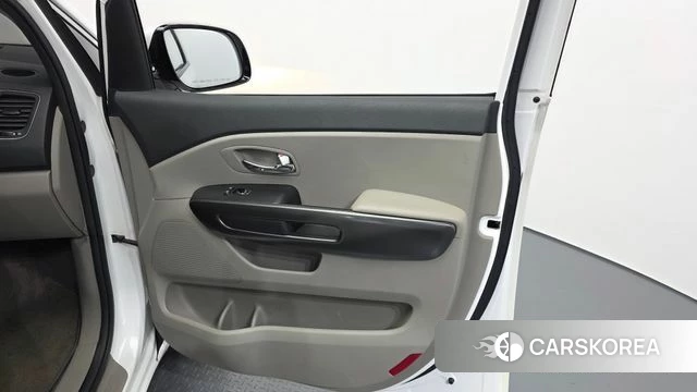 Kia The New Carnival id 4203806 из Кореи 16