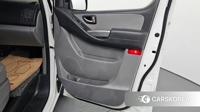 Hyundai The New Grand Starex id 4294353 из Кореи 16