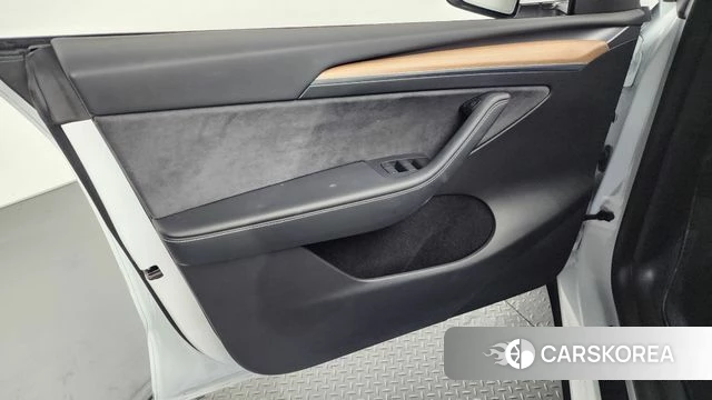 Tesla Model Y id 4706543 из Кореи 16