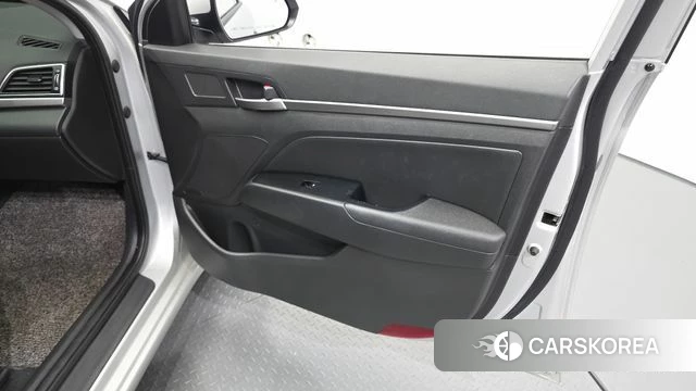 Hyundai Avante AD id 4652256 из Кореи 16