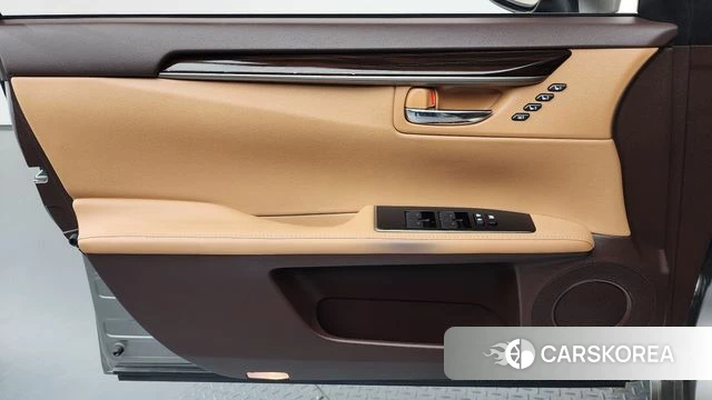Lexus New ES300h id 4520890 из Кореи 16