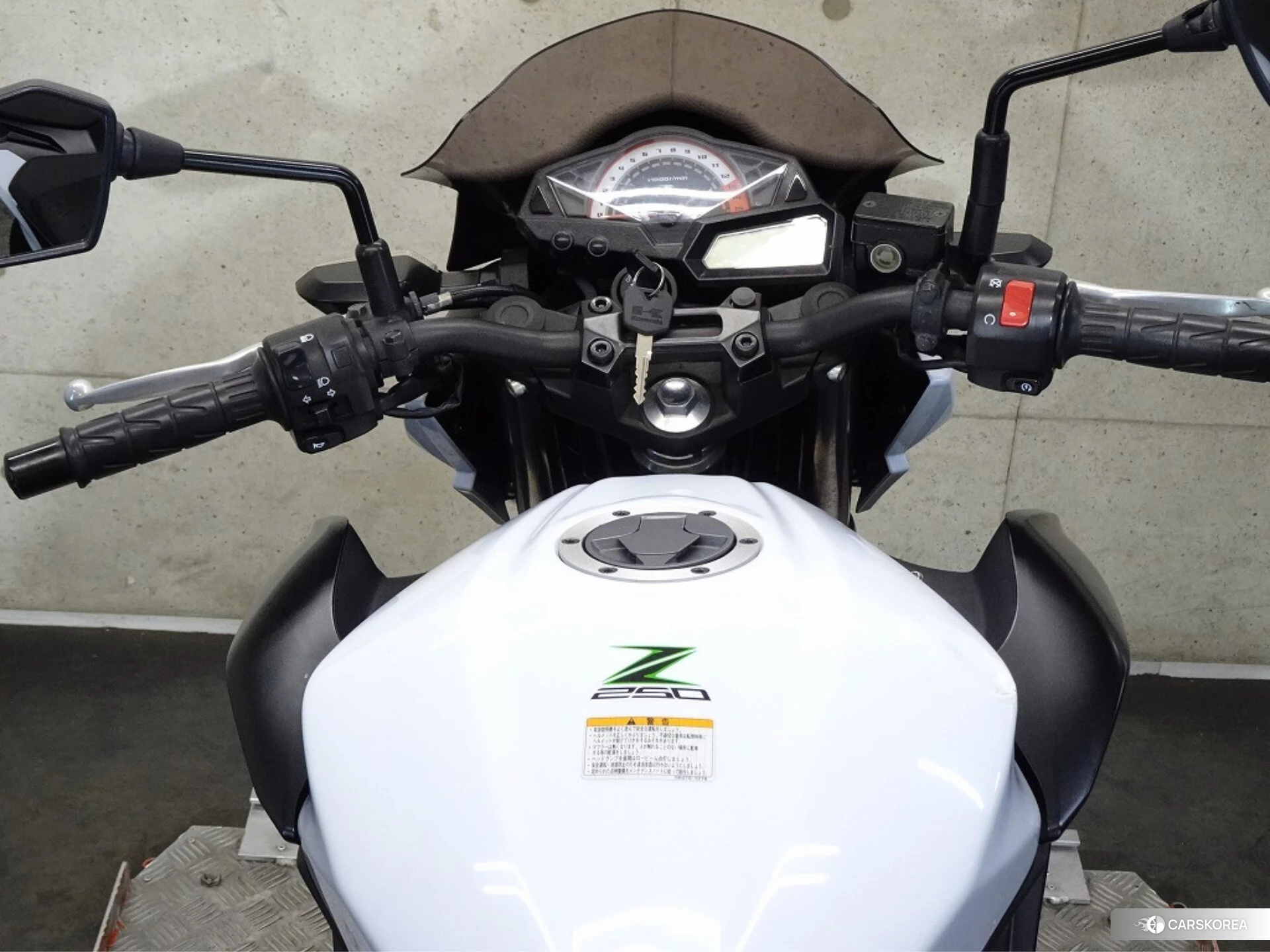 Kawasaki Z250 id 4192790 из Японии 16