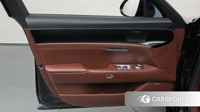 Genesis G90 (RS4) id 4711415 из Кореи 16